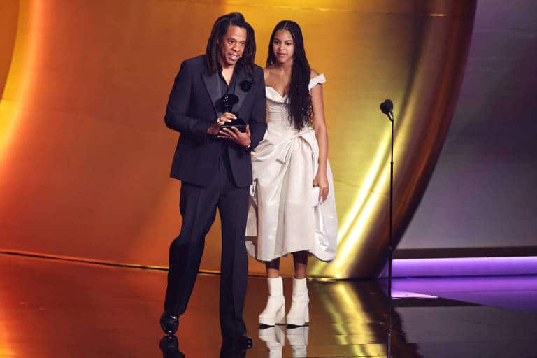 Blue Ivy brilha no Grammy de 2024 com botas da designer brasileira Marina Larroude.
