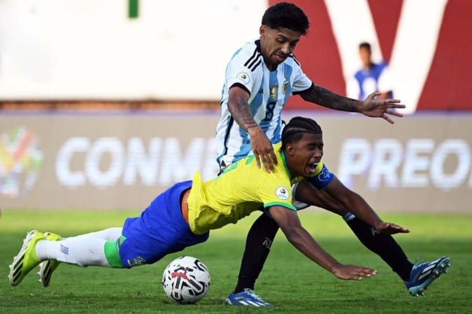 Jogo pré-olímpico entre Brasil e Argentina acaba com péssimo placar para a seleção. (Fonte: Reprodução Google.)