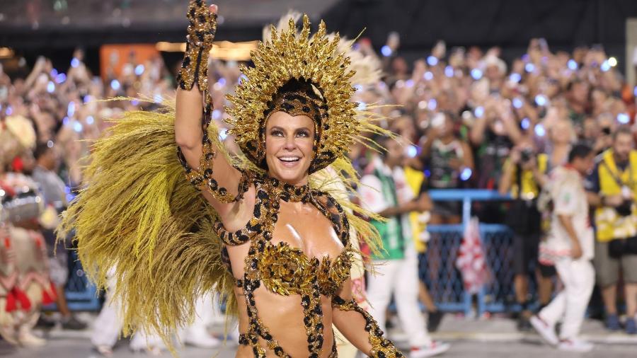 Paolla Oliveira na Sapucaí