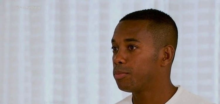 Robinho, atualmente com 40 anos de idade, foi detido por estupro coletivo. (Fonte: Reprodução Google)