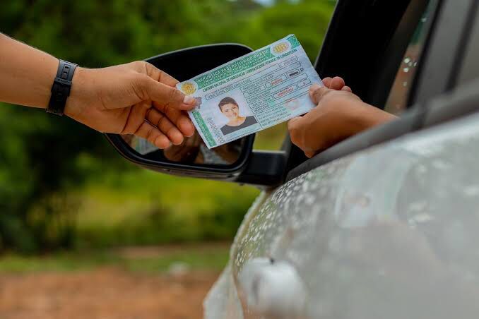 Fim da carteira de motorista para certas categorias (Fonte: Edição / Jornal JF)