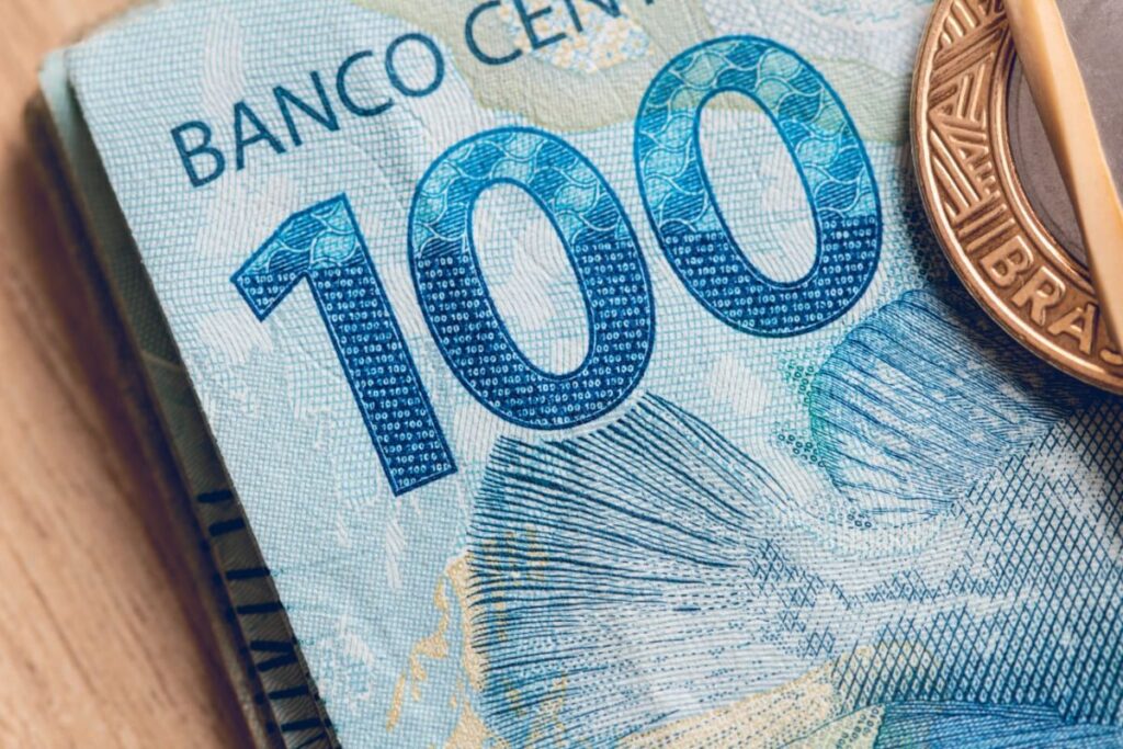 Saiba quem pode estar recebendo o benefício em questão, assim como os demais detalhes do valor. (Fonte: Reprodução Google)