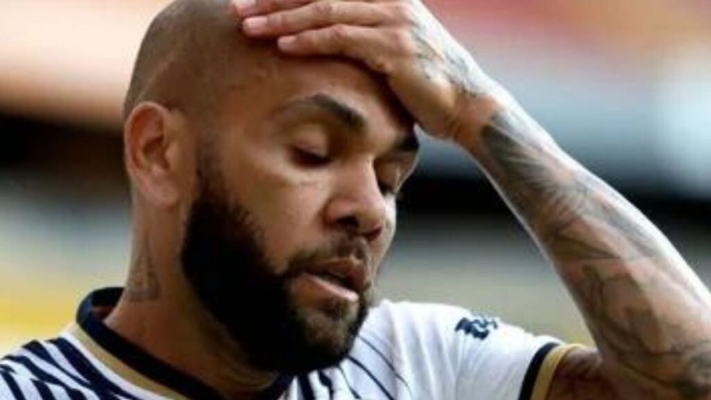 Daniel Alves enfrenta novo processo judicial por dívida com idosa.
