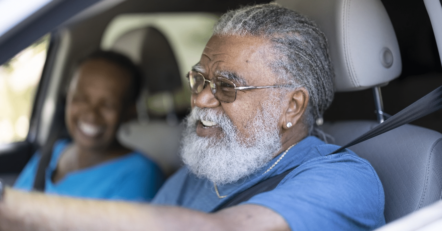 Descubra se pode dirigir com a CNH vencida, quais as 5 categorias, limite de pontos, como renovar gratuitamente e muito mais. (Fonte: Reprodução Google)