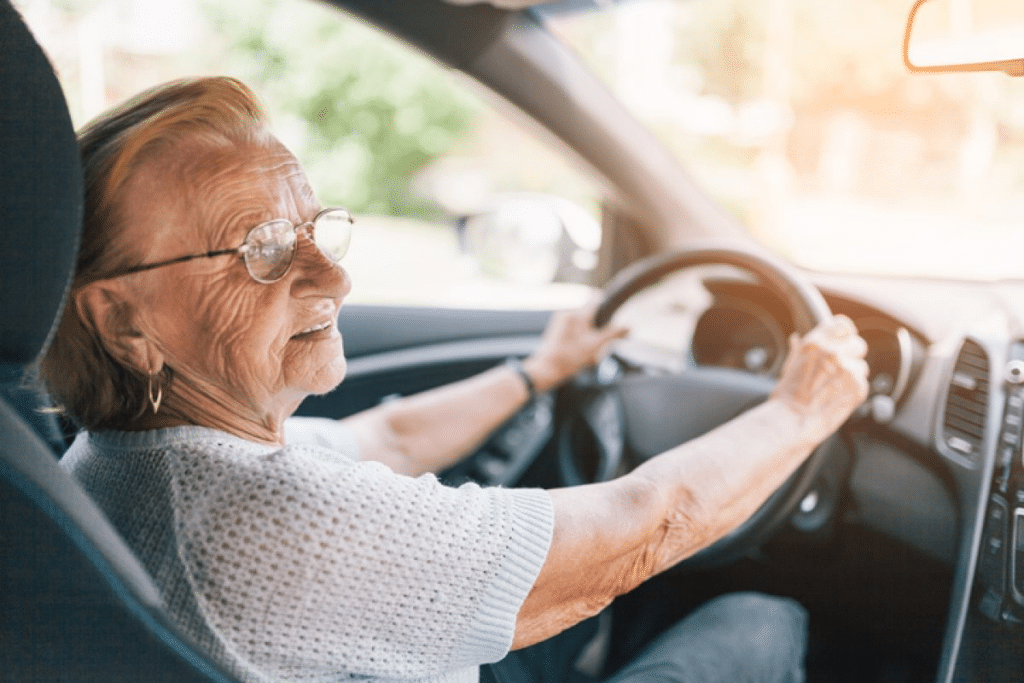 idosa ao volante