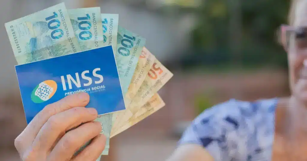 aposentada do inss segurando valores atrasados do instituto (precatório ou rpv)