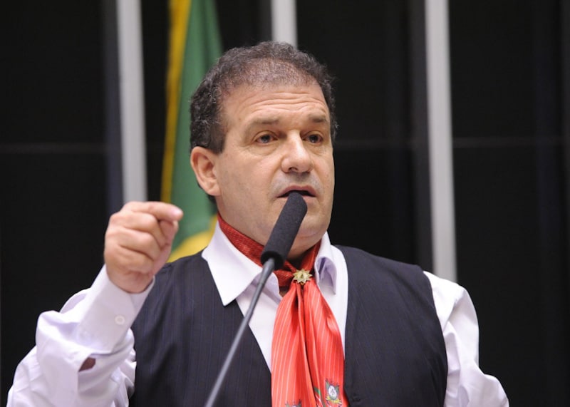 foto do deputado pompeo de mattos.