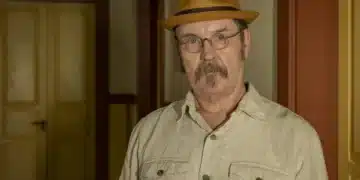 Imagem frontal do ator Antônio Calloni