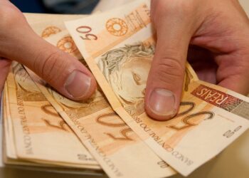 Saiba mais sobre o Auxílio Reconstrução