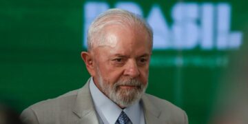 Debate no Congresso sobre saídas temporárias de presos destaca divisões partidárias e preocupações de segurança.