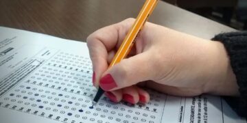 Concursos Públicos 2024: descubra 33.741 vagas para estabilidade e altos salários em todo o Brasil!