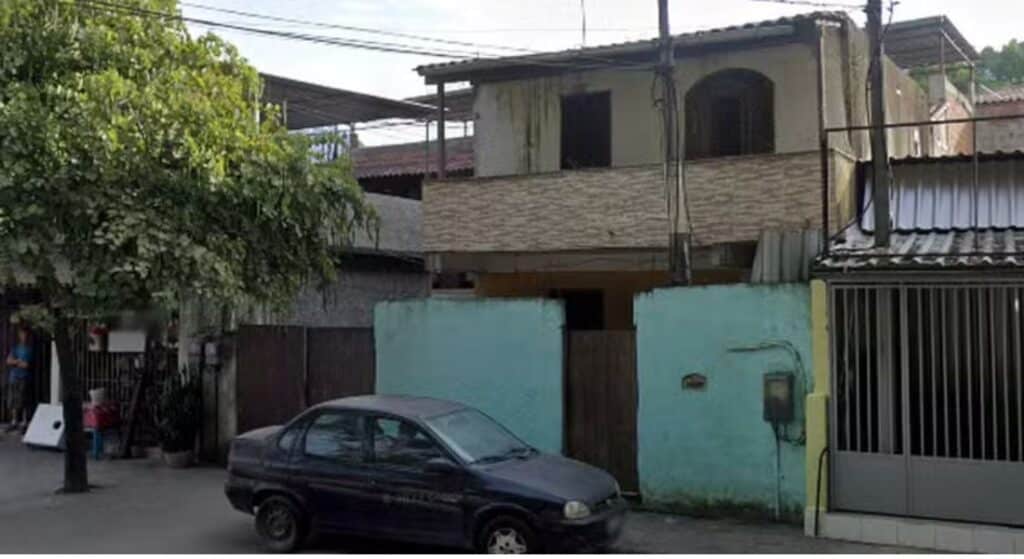Adolescente mata pais Jacarepaguá