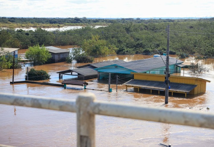 Chuva no Rio Grande do Sul (Créditos: Gustavo Mansur - Palácio Piratini | Fonte: Reprodução SBT News)
