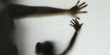 Principais algozes são pais e padrastos. (Fonte: Reprodução/Agência Brasil)