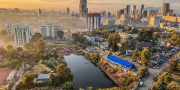 Vista aérea da cidade Addis Ababa, capital da Etiópia (Fonte: Reprodução/Getty Images)