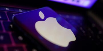 Ilustração com o logotipo da Apple (Fonte: Reprodução/REUTERS)