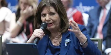 A ministra da Segurança da Argentina, Patricia Bullrich (Fonte: Reprodução/AP)
