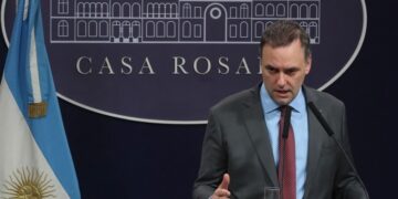 Manuel Adorni, porta-voz da presidência Argentina. (Fonte: Reprodução/Google)