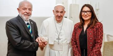 O presidente Lula, Papa Francisco e a primeira-dama Janja (Fonte: Reprodução/Redes Sociais)