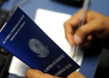 O programa Bolsa Trabalho em São Paulo oferece auxílio financeiro de R$540