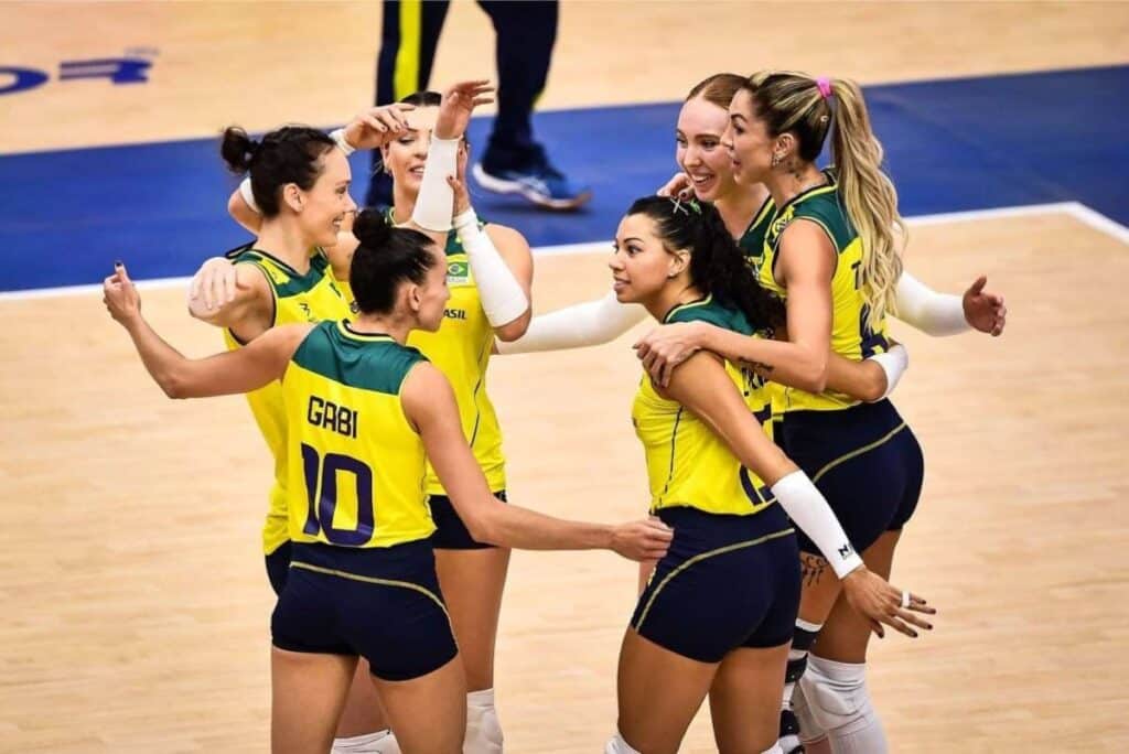 imagem do jogo da seleção brasileira feminina de vôlei