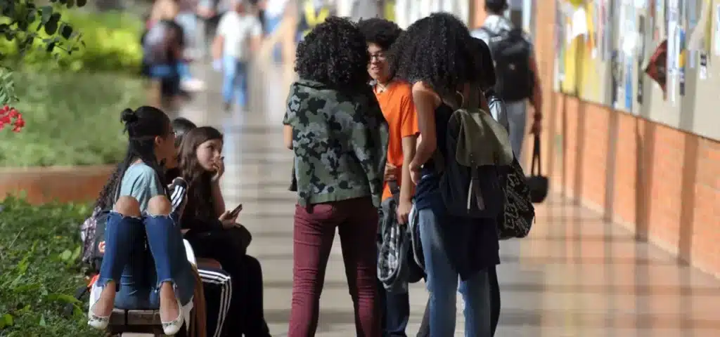 Nova Bolsa para Estudantes vai pagar benefício para que alunos do ensino superior não abandonem o curso!