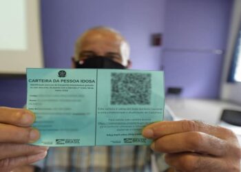 Saiba como renovar a Carteira do Idoso