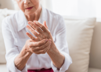 NOVIDADE: SUS disponibilizará primeiro medicamento para demência associada ao Parkinson (Fonte: Saber da saúde)