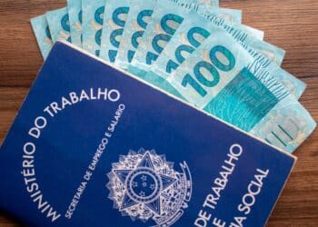 O aumento de 16,1% no salário mínimo para R$ 1.640 impacta positivamente