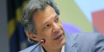 Economia brasileira está em alerta vermelho