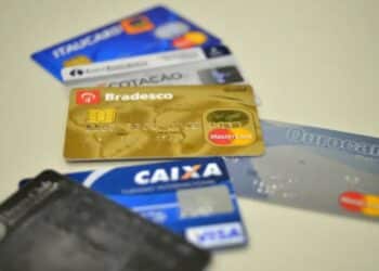 Novas regras para cartões de crédito no Brasil