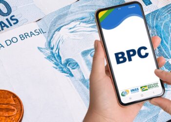 A decisão de Lula de manter o BPC vinculado ao salário mínimo é uma vitória