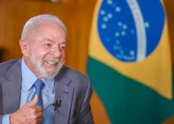 Nova lei limita juros abusivos de crédito rotativo