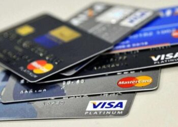 Novas regras limitam juros do cartão de crédito