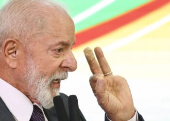 Presidente Lula reúne-se semanalmente com líderes do Congresso