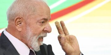 Presidente Lula reúne-se semanalmente com líderes do Congresso