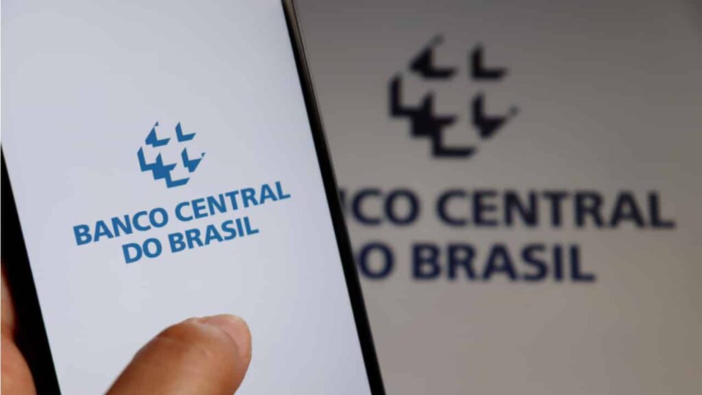 imagem de um celular com o app do Banco do Brasil
