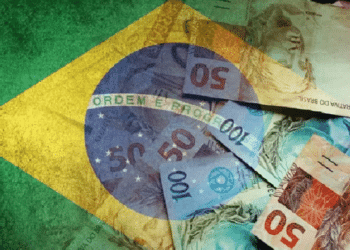 imagem da bandeira do brasil com dinheiro para falar da Ibovespa em 2024