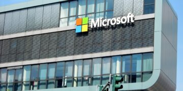 Microsoft Anuncia Desligamentos e Reestruturação em Suas Equipes de Realidade Mista e Serviço de Nuvem (Fonte: Pixabay)