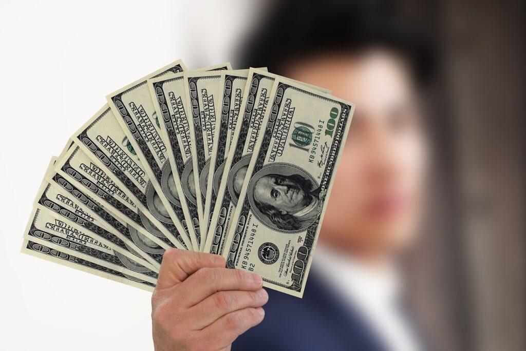 Após declarações de Lula, dólar atinge R$ 5,50 e Bolsa despenca (Fonte: Pixabay)