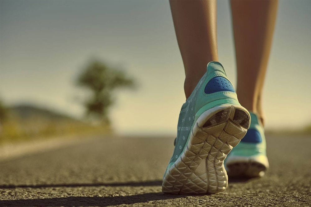 Benefícios de Caminhar 5 km Diariamente: O Que Acontece? (Fonte: Fitmoda)