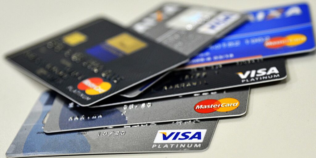 BC define novas regras para uso de cartão de crédito.