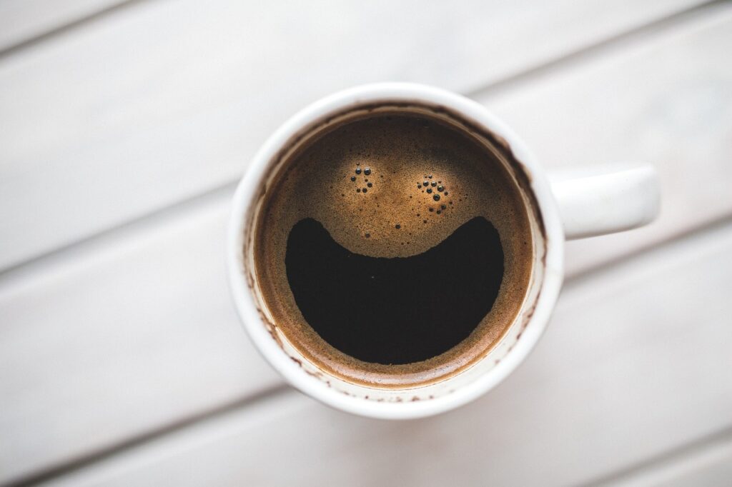 Café ao acordar: por que esperar para beber seu cafezinho? (Fonte: Pixabay)