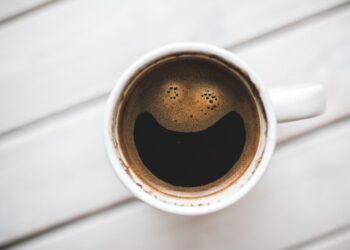 Café ao acordar: por que esperar para beber seu cafezinho? (Fonte: Pixabay)