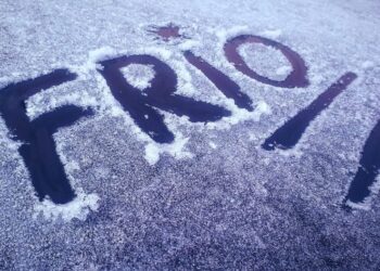 imagem escrito frio para falar da frente fria