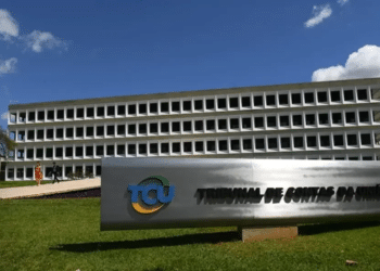 Investigação do TCU revela irregularidades em descontos consignados nos pagamentos de aposentados do INSS. Confira!