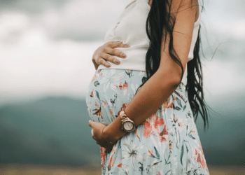 Com apenas três hospitais no Brasil autorizados a realizar abortos tardios, PL levanta polêmica! Saiba mais aqui