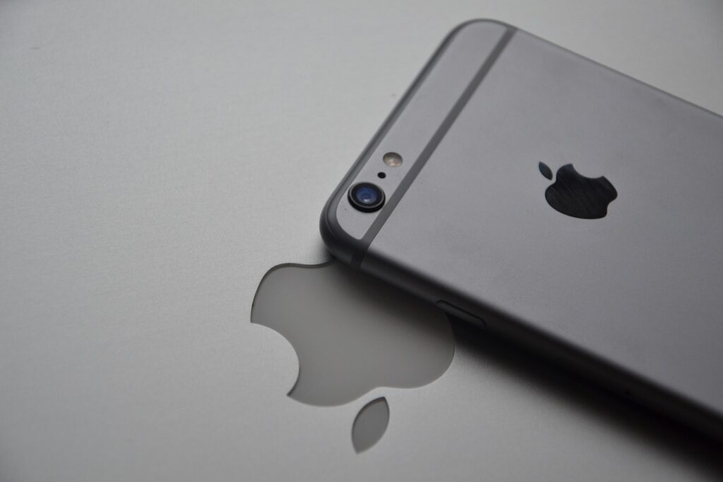 NOVIDADE: Apple pretende utilizar IA da Meta no iPhone para recuperar terreno na corrida tecnológica (Fonte: Pixabay)