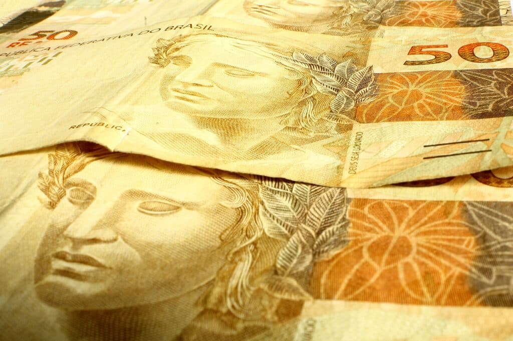 CRISE! Real Desaba em 2024 e Piora o Cenário Econômico Brasileiro (Fonte: Pixabay)