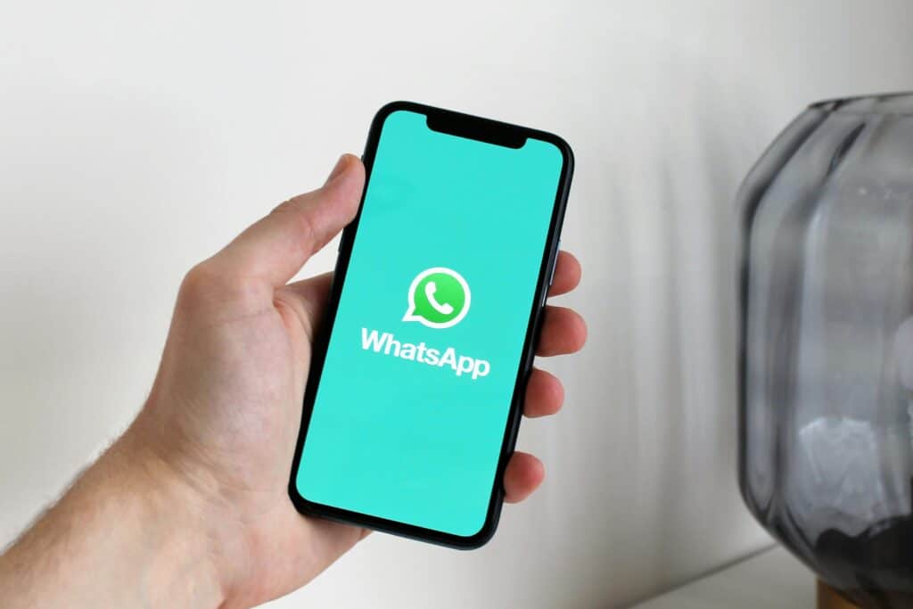 WhatsApp Inova com Novos Recursos de Chamada: Compartilhamento de Tela e Melhorias em Áudio e Vídeo (Fonte: Pexels)
